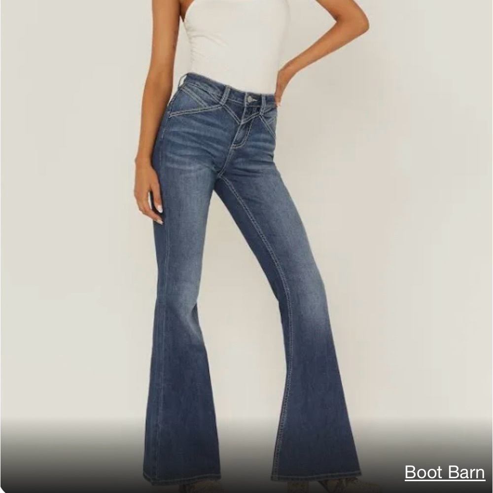 NWT Shyanne Medium High Rise Flare Jean Size 26/34